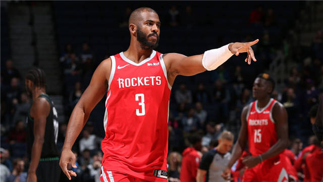 他们通过高 他们通过高