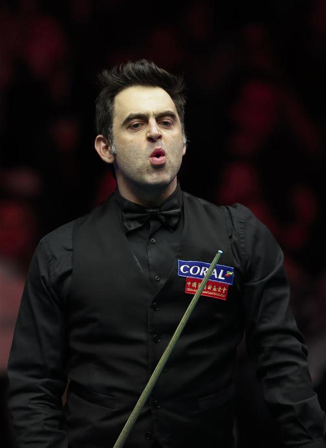 99年的他 99年的他