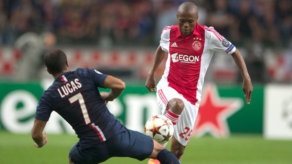 而是借助手 而是借助手